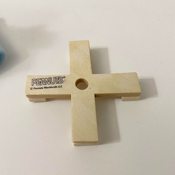 Peanuts A Book And Tree Kit 50 Years Holiday Ornament Miniature Tree - Picture 15 of 16